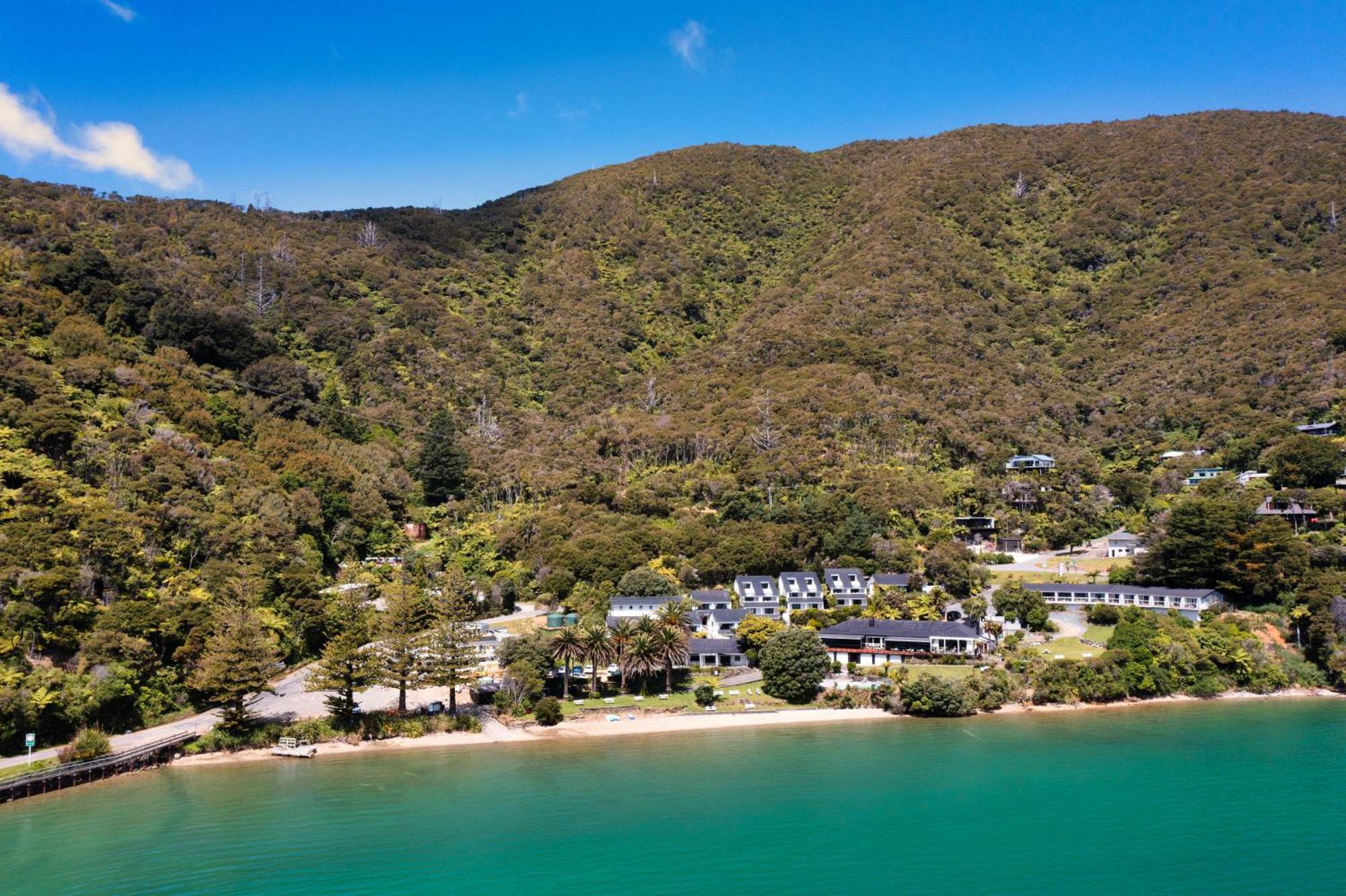 The Portage Resort Esterno foto